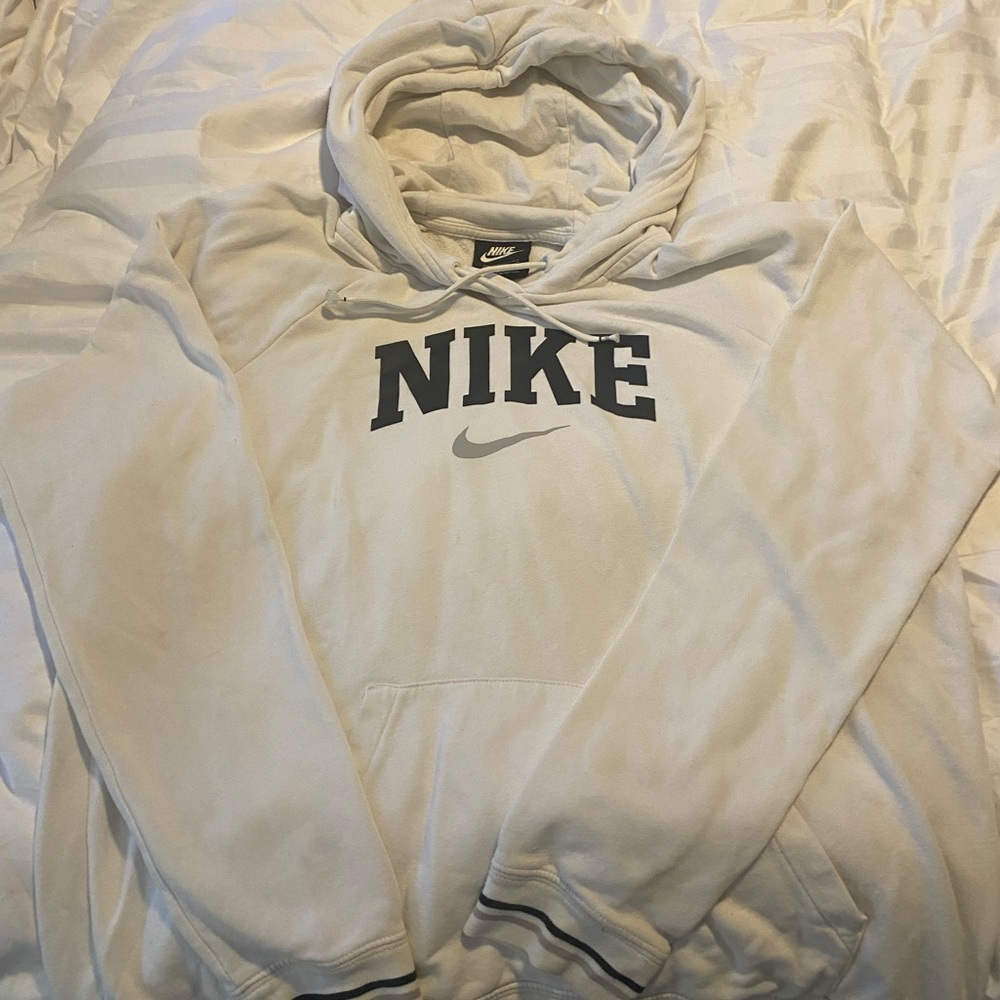 Nike hoodie. Great for weekends or whenever 😄
